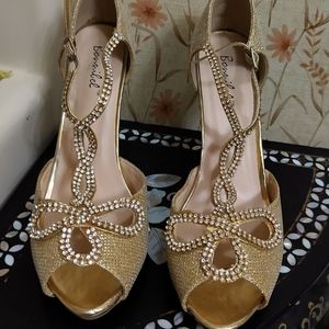 Women's Tiara-2 Bonnibel Stelleto